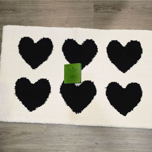 Kate Spade New York Heart Print Bath Rug - Picture 3 of 5